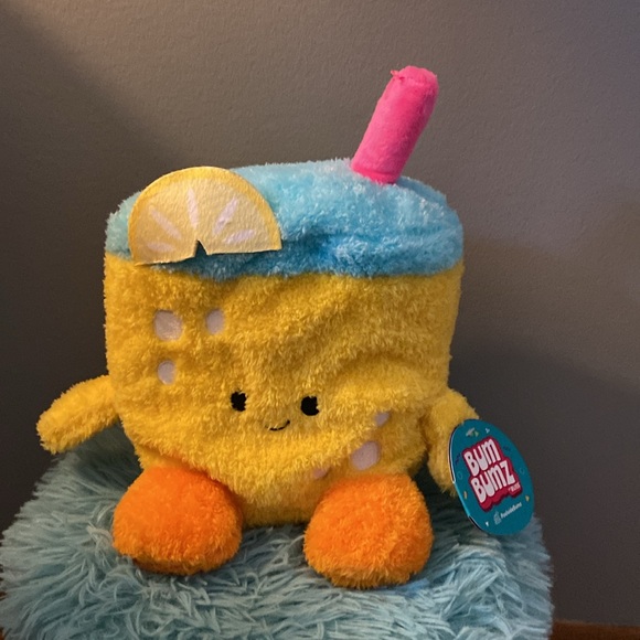 BRAND NEW BUM BUMZ 7.5”! NWT! SMOKE FREE HOME! - Picture 2 of 3